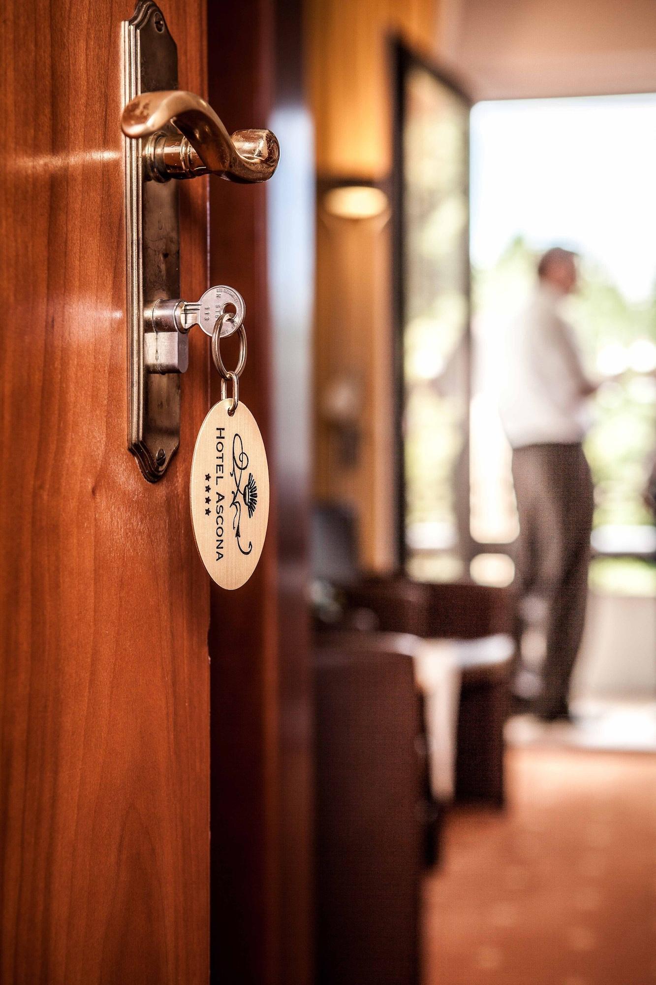 Vitalhotel Ascona บัดบีเวนเซิน ภายนอก รูปภาพ